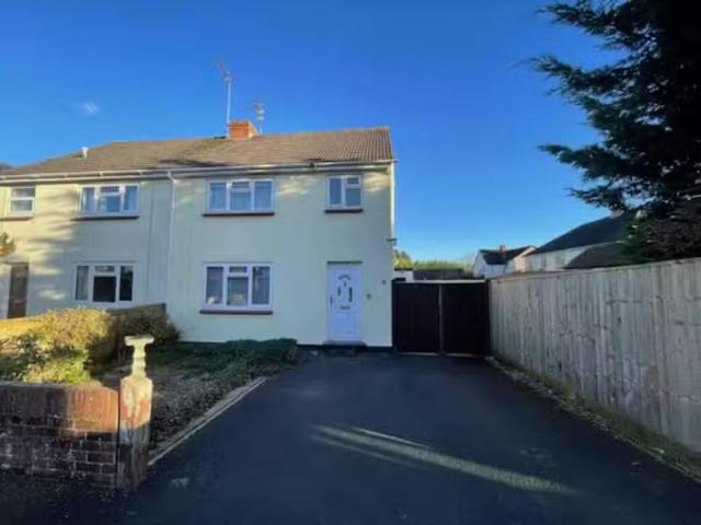 Cozy 1 BA 3 bedroom semi detached house for rent in St Aldhelm.