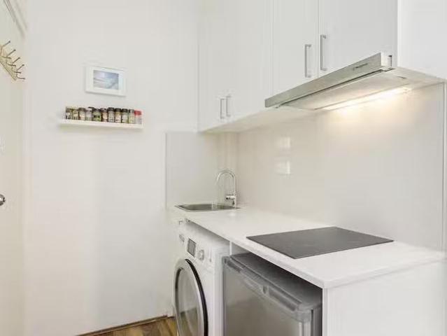 Just in! 1 BA 5/6 Underwood Street, Paddington, NSW 2021