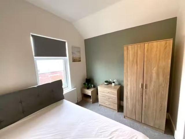 New 1 BA 5 bedroom house share for rent in Room 3, Bentley Roa.