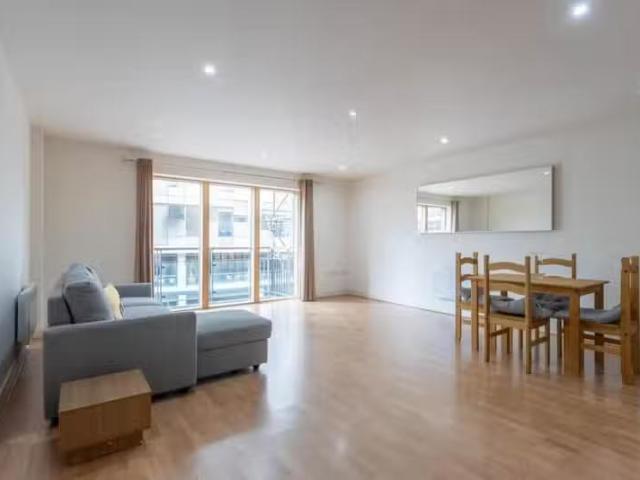 Rental! 1 bedroom apartment for rent in Canal Wharf, 14 Waterf.