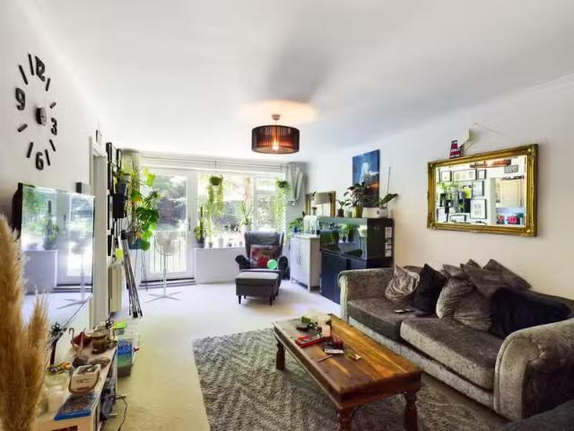 Nice 1 bedroom apartment for rent in Eccleshill, Bromley BR2