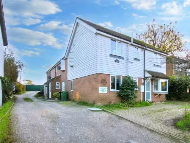 Charming 1 bedroom apartment for rent in Gardner Street, Herst.