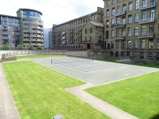 Nice 1 bedroom apartment for rent in Salts Mill Road, Shipley.