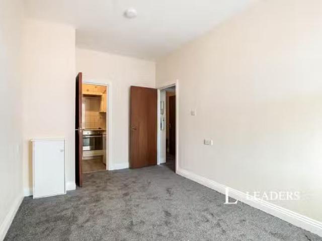 Just in! 1 bedroom flat for rent in Christchurch Road, Bournem.