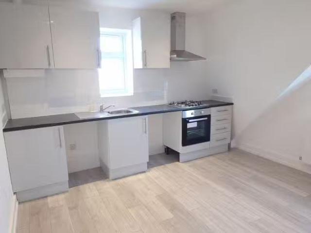 New 1 bedroom flat for rent in Coulsdon Road, Caterham, CR3