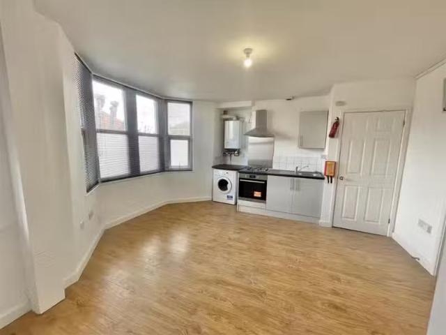 Cheap 1 bedroom flat for rent in Fishponds Road, Fishponds, BS16