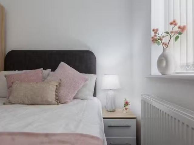 New 1 bedroom flat share for rent in Old Chester Road, Birkenh.