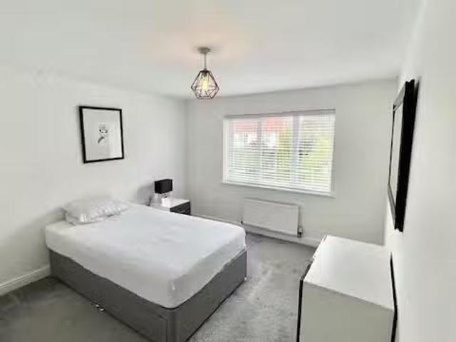 Cozy 1 bedroom house share for rent in Castlefields, Great Lei.