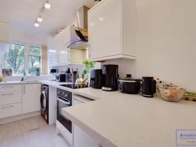Deal! 1 bedroom terraced house for rent in Dibden Close, Bourn.