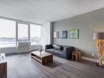 Unique 1 BR Boulevard Chomedey