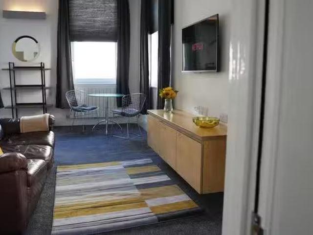 Rental! 1 BR Graham Way