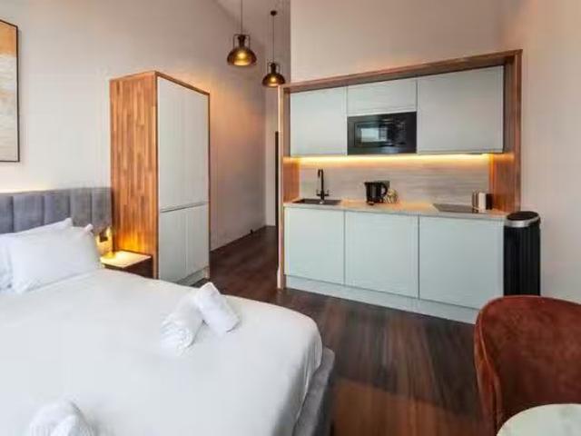 Nice 1 BR Havelock Road