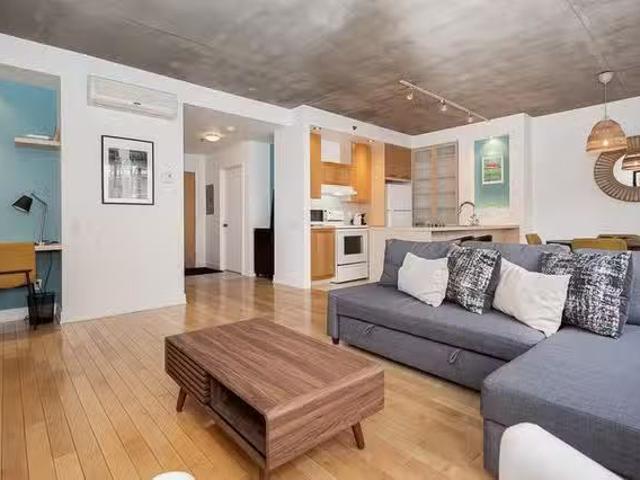 Cozy 1 BR Rue De la Gauchetière Ouest