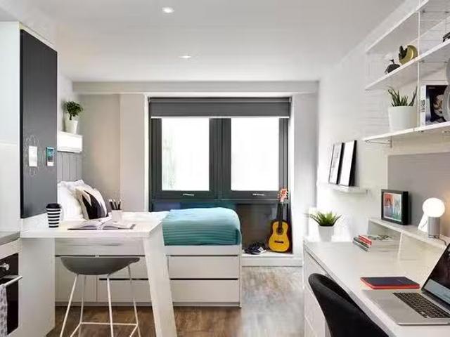 Rental! 1 BR Student Castle Bath Gainsborough