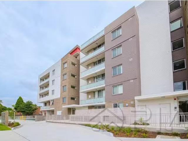 Nice 1 BR 16/13 19 Seven Hills Road, Baulkham Hills Apartment.