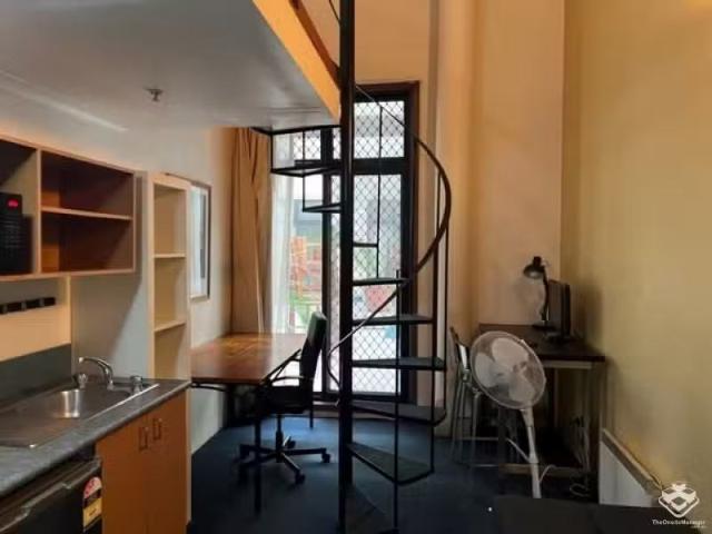 Nice 1 BR 1095/185 Broadway, Ultimo Apartment for rent Listed.