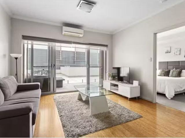 Unique 1 BR 11/180 Stirling Street, PERTH Apartment for rent.