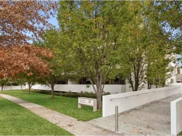 Rental! 1 BR 113/21 State Circle, Forrest Apartment for rent.