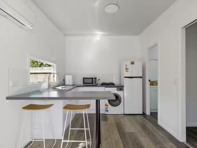 Charming 1 BR 1/15 Samantha Street, WYNNUM WEST, QLD 4178 St.
