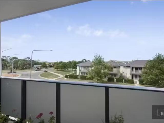 Just in! 1 BR 121 87 Gozzard Street, Gungahlin Apartment for r.