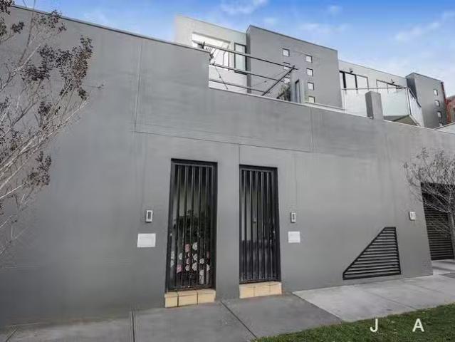 Unique 1 BR 122 Stephen Street, Yarraville, VIC 3013