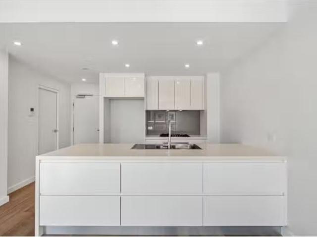 Charming 1 BR 1 08/10 18 Regent Street, Wollongong Apartment f.