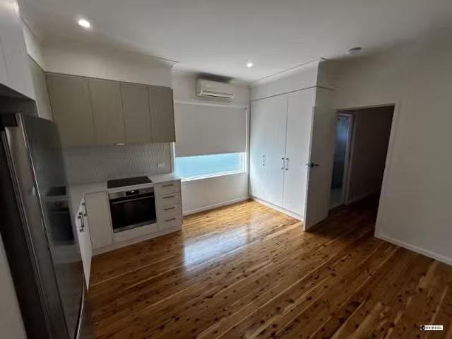 Rental! 1 BR 2/473 George Street, Albury Apartment for rent L.
