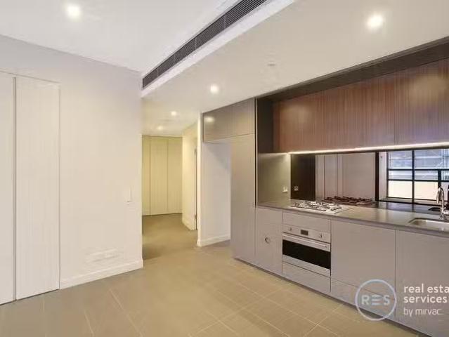 Nice 1 BR 202/6 Ebsworth Street, Zetland, NSW 2017