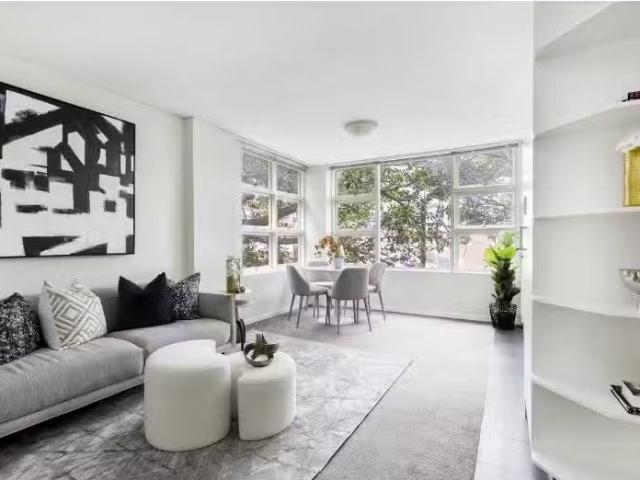 Unique 1 BR 21/7 Lavender Street, Lavender Bay Apartment for r.