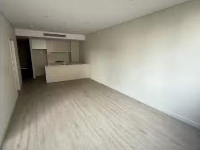 Unique 1 BR 215/105C Willarong Road, Caringbah Apartment for r.