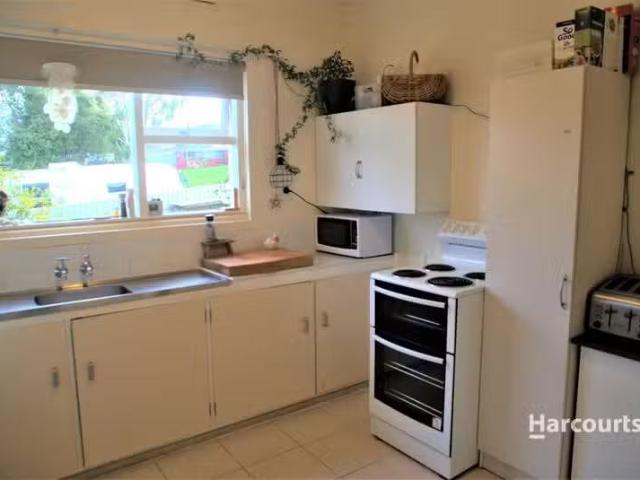 Cheap 1 BR 2/1 Grant Street, HAVENVIEW, TAS 7320 Unit for Rent