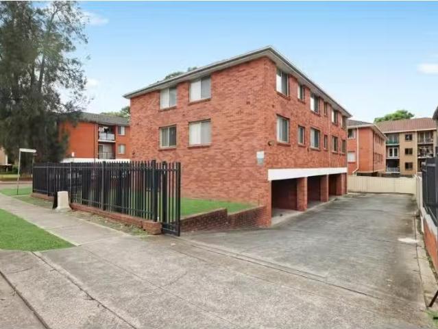 Just in! 1 BR 2/20 Nagle Street, Liverpool Apartment for rent.