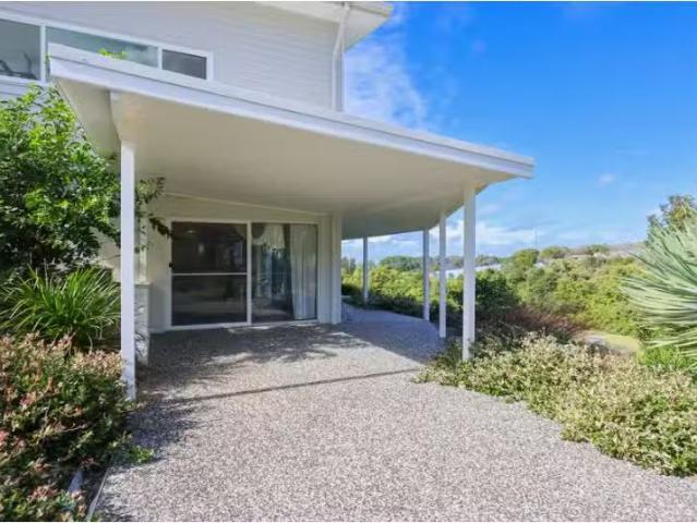 Cheap 1 BR 310a Old Coast Road, KORORA Apartment for rent Lis.