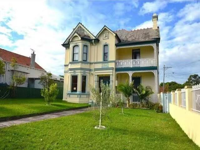 Cozy 1 BR 4/50 Harrow Road, Bexley, NSW 2207