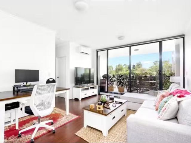 Unique 1 BR 460/221 Sydney Park Road, ERSKINEVILLE Apartment f.