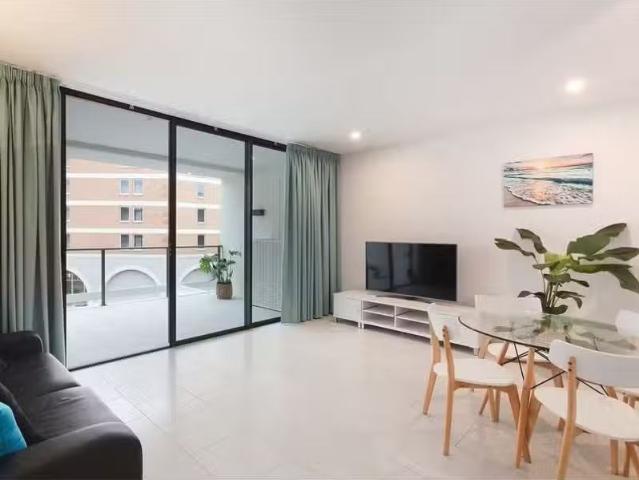 New 1 BR 402/6 Pine Tree Lane, TERRIGAL Apartment for rent Li.