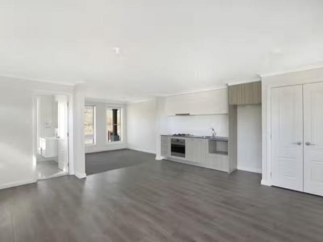 Just in! 1 BR 40B Sharman Close, Harrington Park House for ren.