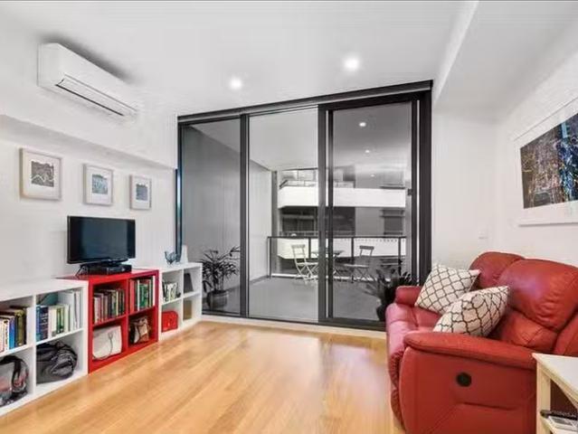 Cozy 1 BR 416/9 Archibald Avenue, Waterloo, NSW 2017