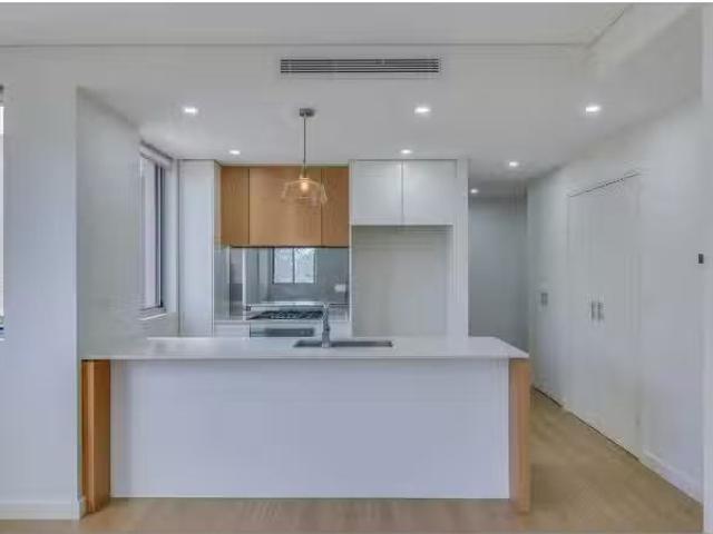 Cheap 1 BR 58/7 Chapman Avenue, Beecroft Apartment for rent L.