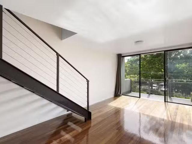 Charming 1 BR 5/137 141 Regent Street, Redfern, NSW 2016