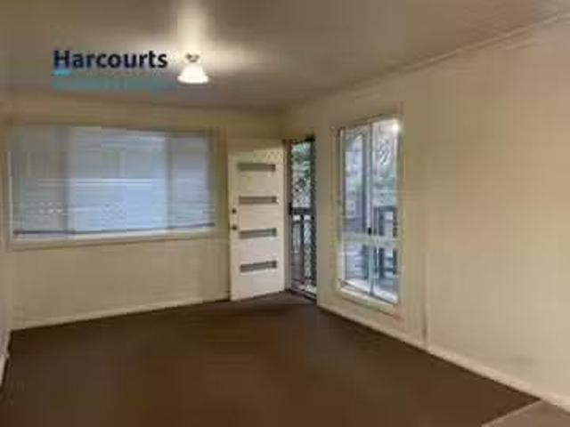 Rental! 1 BR 62A Maxwell Avenue, GOROKAN, NSW 2263 Flat for.