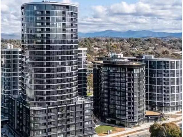 Just in! 1 BR 904/6 Furzer Street, Phillip Apartment for rent.