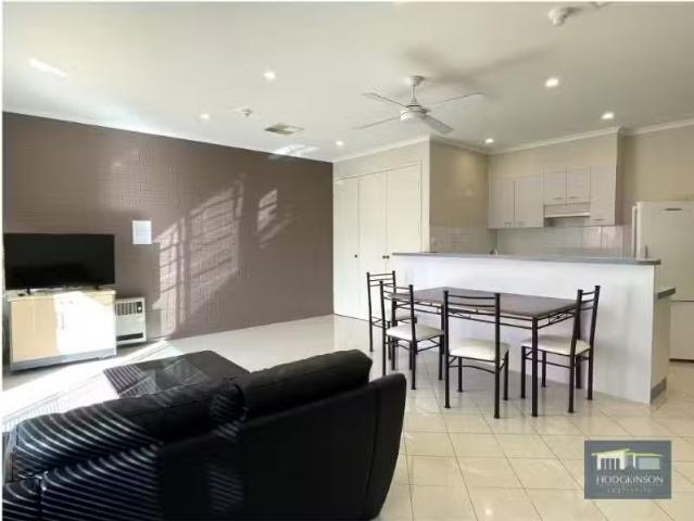 Cheap 1 BR 9/191 Anketell Street, GREENWAY Apartment for rent.