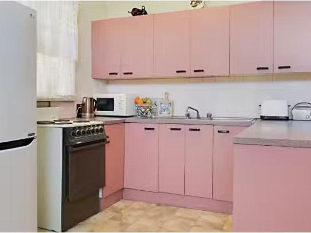 Cheap 1 Brenda Street, Ingleburn House for rent Listed by Ann.