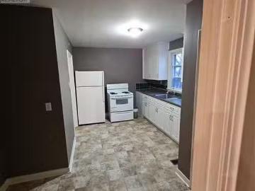 New 1 Kent Place, St John'S, NL, A1B 1V4 house for lease Li.