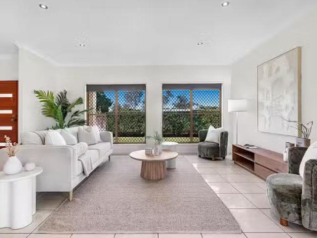 Cheap 1 Pandanus Place, Tingalpa, QLD 4173
