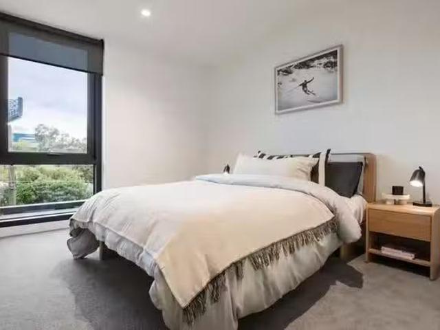 Unique 1 Room 3 Bed 2 Bath