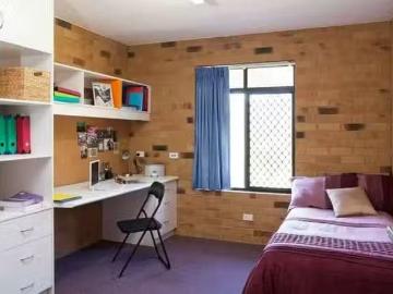 Unique 1 Room 4 Bed Apartment