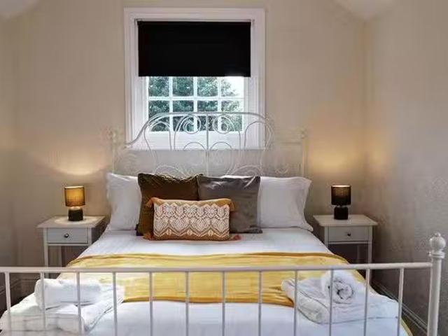 Unique 1 Room Abbey Foregate four bedroom