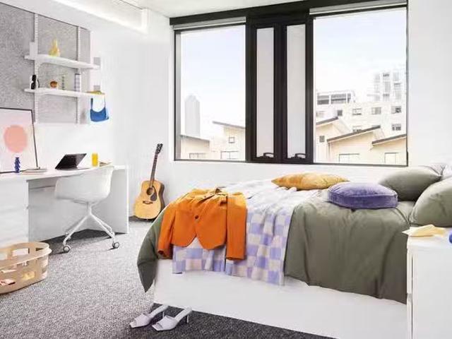 New 1 Room Large Studio, Double Bed